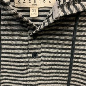 Ezekiel hoodie xl grey black stripes 3 buttons